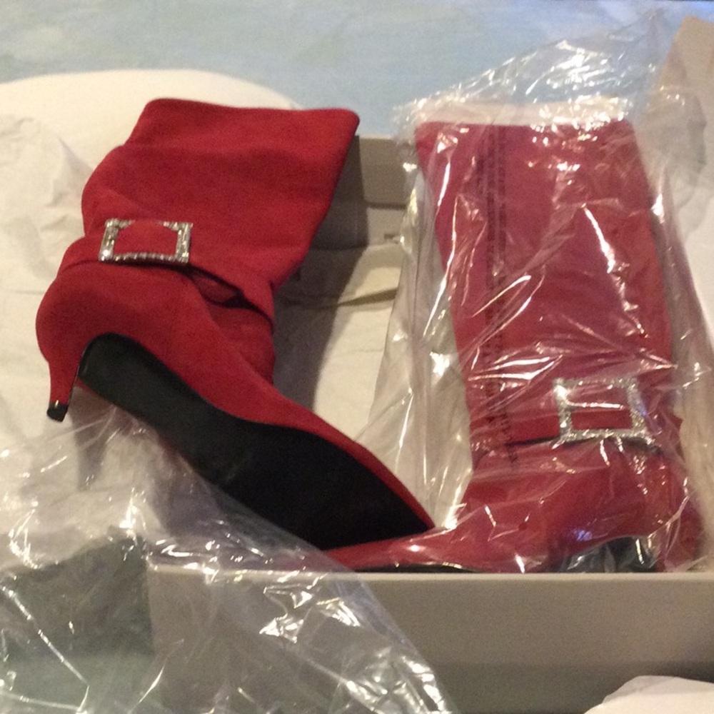 Over the knee red suede pull on boots